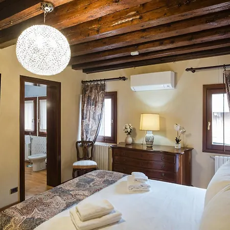 Ca' Del Pope Aparthotel 4*