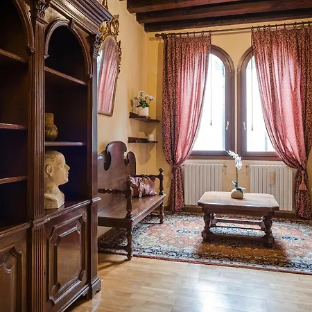 Ca' Del Pope Aparthotel 4*
